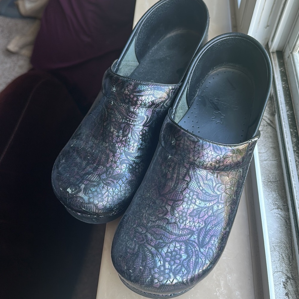 Dansko Clogs iridescent paisley blue and purple